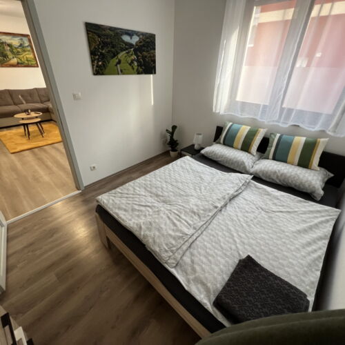 Design Apartman pro 6 os. se 3 ložnicemi v přízemí