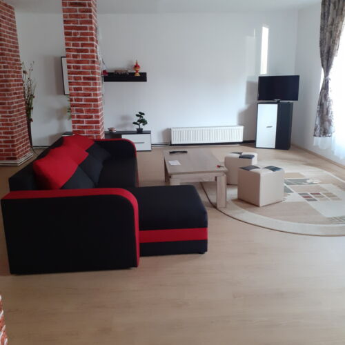 Erdgeschosses 2-Zimmer-Apartment für 5 Personen Parterre (Zusatzbett möglich)