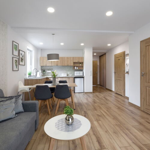 Apartament cu duș cu grădină cu 2 camere pentru 4 pers.