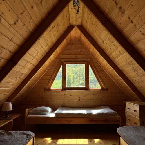 Whole House Air Conditioned Chalet for 7 Persons