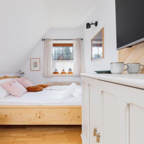 Apartament 6-osobowy z łazienką z widokiem na góry z 2 pomieszczeniami sypialnianymi