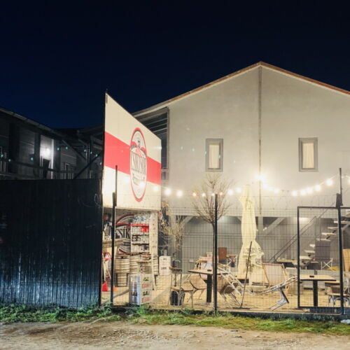 Camera cvadrupla cu aer condiționat