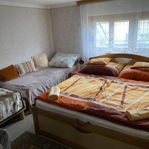 Doppelzimmer Parterre (Zusatzbett möglich)