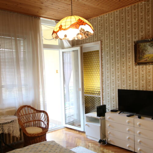 Apartament cu balcon cu vedere spre parc cu 3 camere pentru 5 pers.