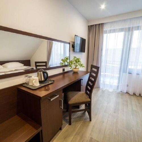 Camera twin cu balcon