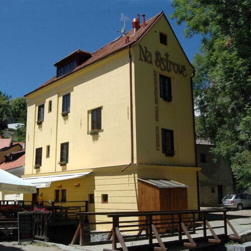 Pokoj se sprchou s vlastní kuchyňkou pro 14 os.