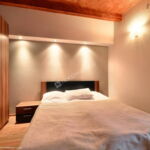 Studio Upstairs 3-Room Apartment for 6 Persons (extra bed available)