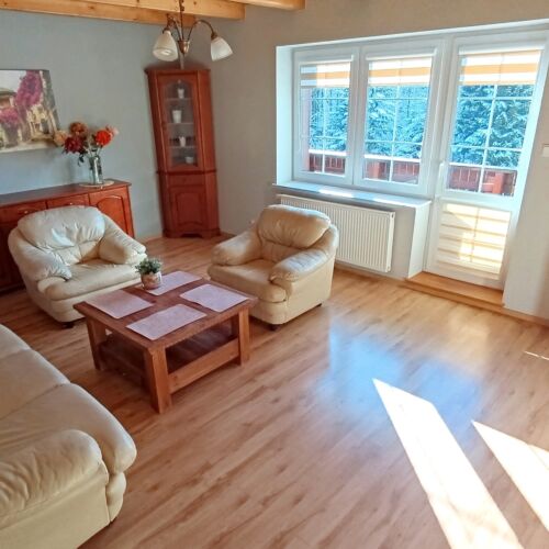 Apartament 5-osobowy z balkonem z widokiem na góry z 2 pomieszczeniami sypialnianymi