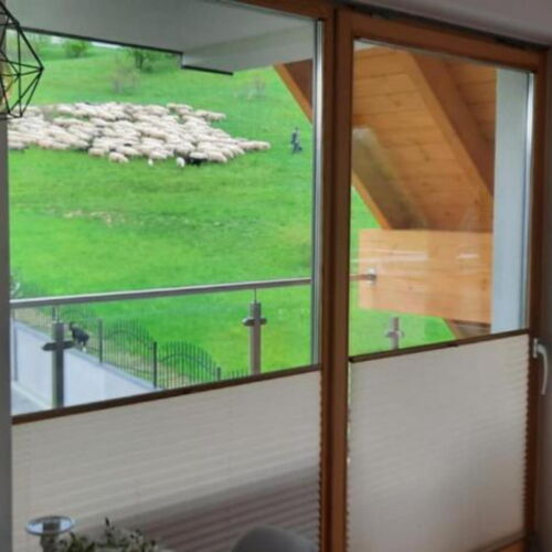 2-Zimmer-Apartment für 4 Personen mit Balkon und Eigner Küche