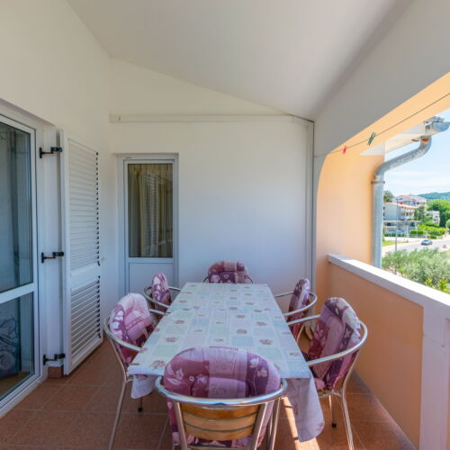 2-Zimmer-Apartment für 5 Personen mit Klimaanlage und Aussicht auf das Meer