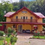 River View Family Chalet for 9 Persons