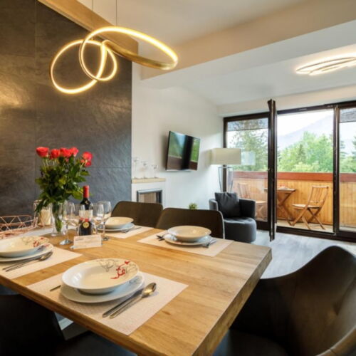 Apartament 4-osobowy z balkonem z łazienką z 2 pomieszczeniami sypialnianymi