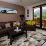 Mountain View Balcony Apartment for 5 Persons