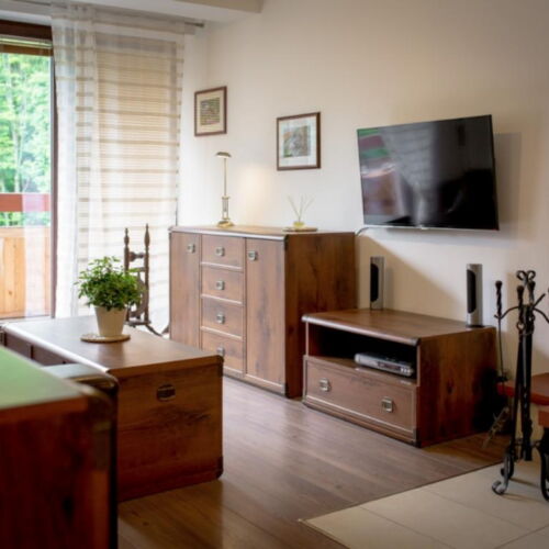 Apartament 4-osobowy z balkonem z łazienką z 2 pomieszczeniami sypialnianymi