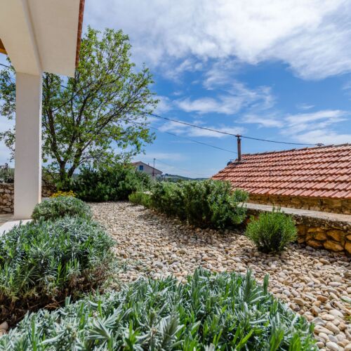 Apartament 3-osobowy z klimatyzacją na parterze z 2 pomieszczeniami sypialnianymi