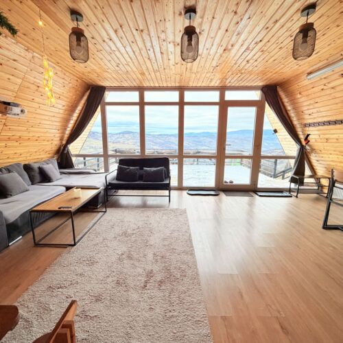Domek drewniany 10-osobowy z panoramą