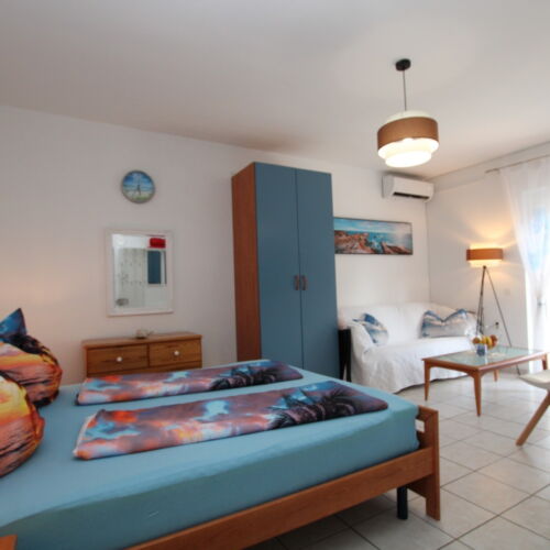 Romantik Suita s balkónem s manželskou postelí s 1 ložnicí