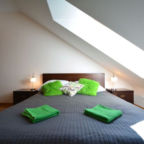 Apartament 5-osobowy z łazienką z tarasem z 2 pomieszczeniami sypialnianymi