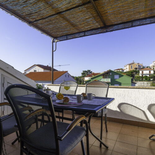 Apartament la mansardă cu aer condiționat cu 1 camera pentru 2 pers.