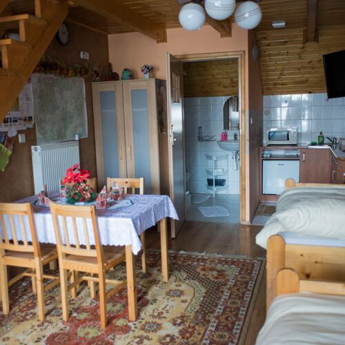 Apartament 5-osobowy na piętrze z łazienką z 1 pomieszczeniem sypialnianym