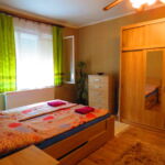 Whole House 2-Room Apartment for 6 Persons