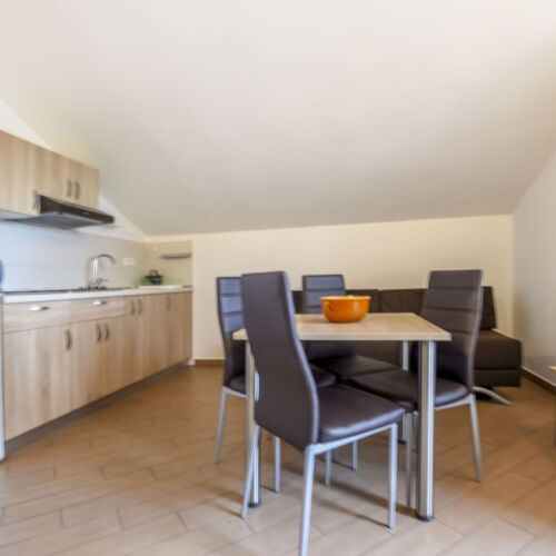 2-Zimmer-Apartment für 4 Personen mit Klimaanlage und Aussicht auf das Meer