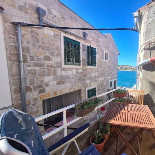 Pogled na more Klimatiziran apartman za 4 osoba(e) sa 2 spavaće(om) sobe(om)