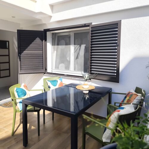 Prizemni Klimatiziran apartman za 4 osoba(e) sa 2 spavaće(om) sobe(om)