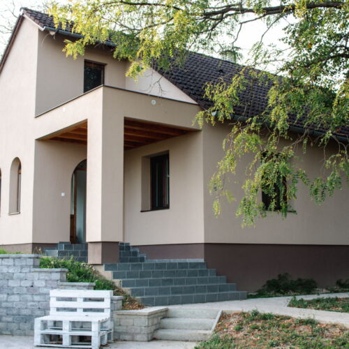 Erdőre néző teljes ház 4 fős apartman