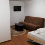 2-Room Family Suite for 6 Persons
