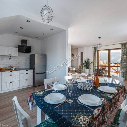 Apartament cu terasă cu vedere spre munte cu 2 camere pentru 6 pers.