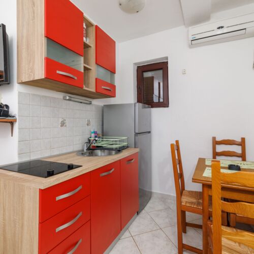 Apartament 4-osobowy z klimatyzacją na piętrze z 2 pomieszczeniami sypialnianymi