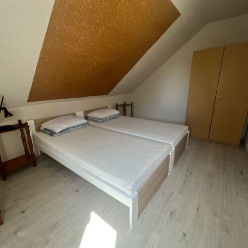 Whole House Art Summer House for 15 Persons
