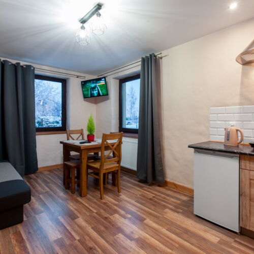 Apartament 4-osobowy z 2 pomieszczeniami sypialnianymi