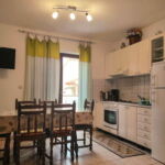 Upstairs 3-Room Apartment for 6 Persons with Terrace
