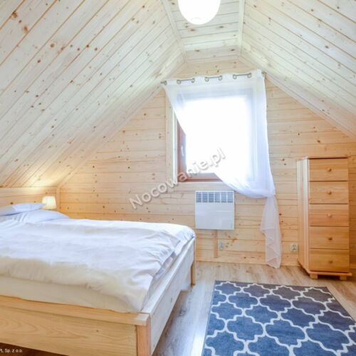 Cabană confort familial(ă) pentru 5 pers. (se inchirieaza doar integral)