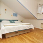 2-Zimmer-Apartment für 4 Personen im Dachgeschoss mit Klimaanlage