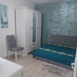 Upstairs Gold 2-Room Apartment for 4 Persons