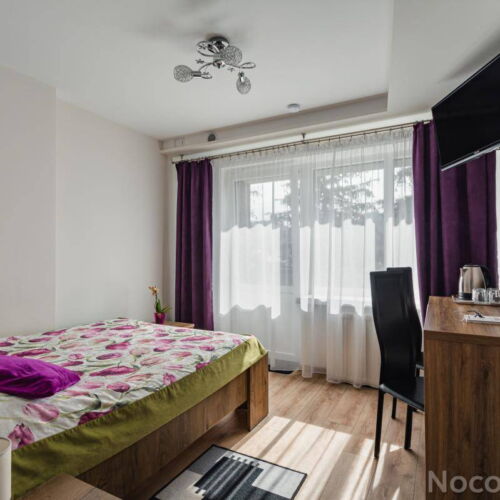 Camera cvadrupla studio familial(ă)