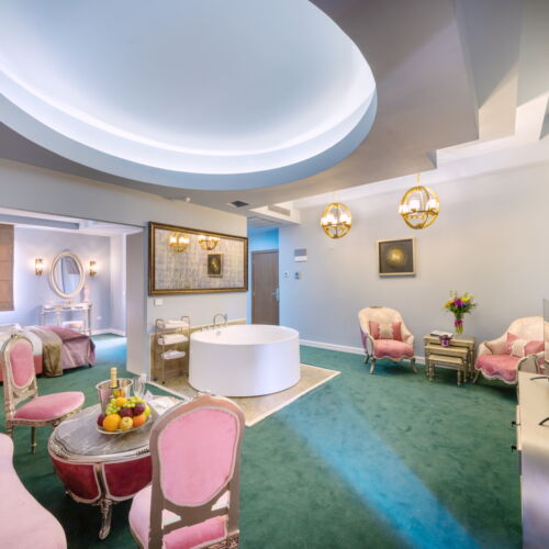 Suita deluxe la etaj cu 1 camera pentru 2 pers.