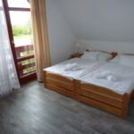 Mansarda Sa tuš kabinom soba sa dva odvojena kreveta (za 2 osoba(e))