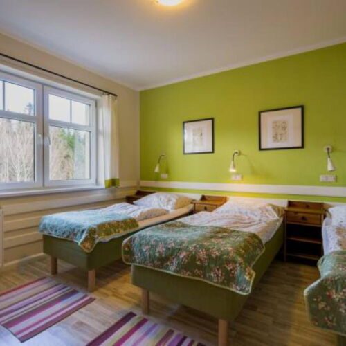 5 Person Room with Shower