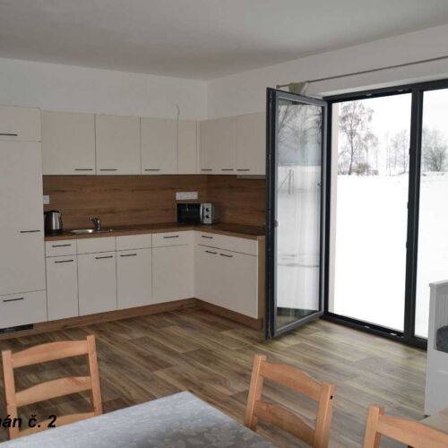 Apartman s terasou s vlastní kuchyní pro 6 os. se 3 ložnicemi