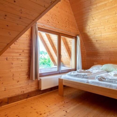 Apartman se sprchou s vlastní kuchyňkou pro 5 os. se 2 ložnicemi