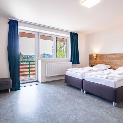 Pokoj se sprchou s terasou pro 2 os.