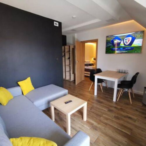 Mountain View 2-Room Balcony Apartment for 4 Persons
