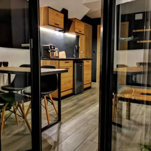 Mountain View 2-Room Apartment for 4 Persons with Shower