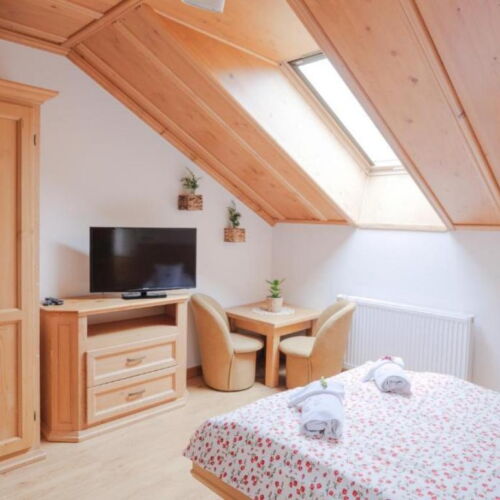 Studio Apartman pro 4 os. se 2 ložnicemi v podkroví