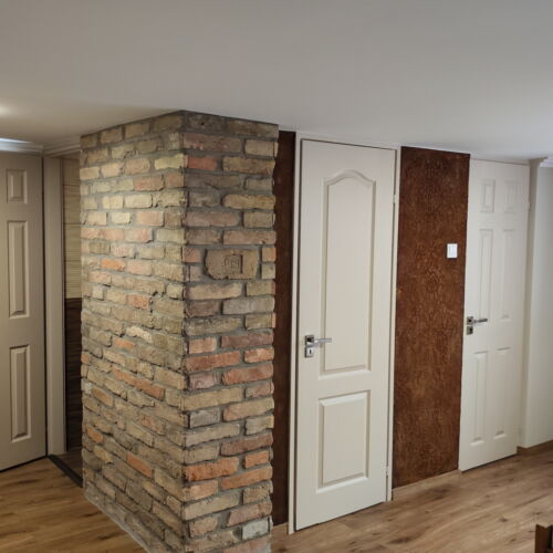 Apartament studio la parter cu 1 camera pentru 2 pers. (se poate solicita pat suplimentar)