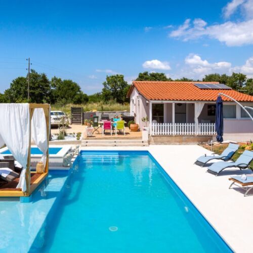 Domek całoroczny 4-osobowy z klimatyzacją parterowy